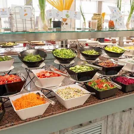 מלון Mpm Astoria 4*