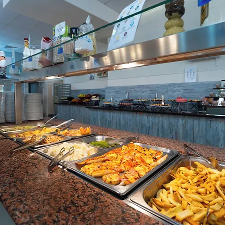 Mpm Astoria מלון