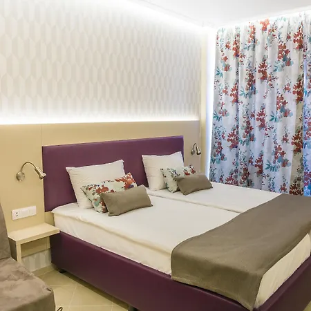 Mpm Astoria Hotel 4*